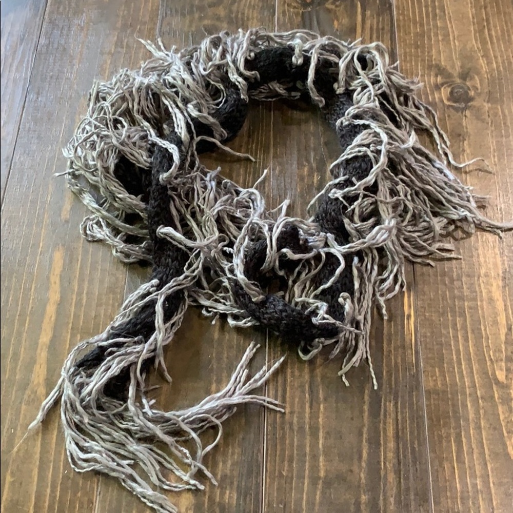 Gray and black fringe scarf